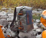 Bild på Fishpond Wind River Roll-Top Backpack Gravel